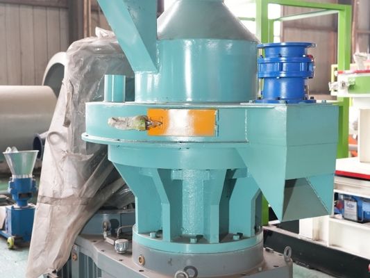 4 میلی متر 8 میلی متر برگ تراشه گلوله های چوب دستگاه ذرات استوانه ای برای پوسته نارگیل