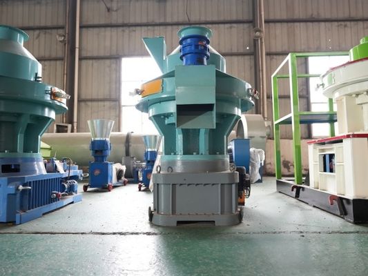 4 میلی متر 8 میلی متر برگ تراشه گلوله های چوب دستگاه ذرات استوانه ای برای پوسته نارگیل