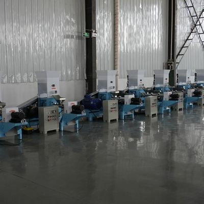 دستگاه اکسترودر پلت خوراک ماهی شناور کوچک 40 - 50 کیلوگرم در ساعت