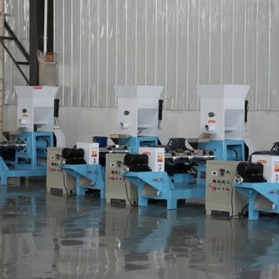 آسیاب گلوله ای خوراک ماهی شناور 5.5 کیلوواتی تک پیچ دستگاه اکسترودر غذای حیوانات خانگی ضد زنگ